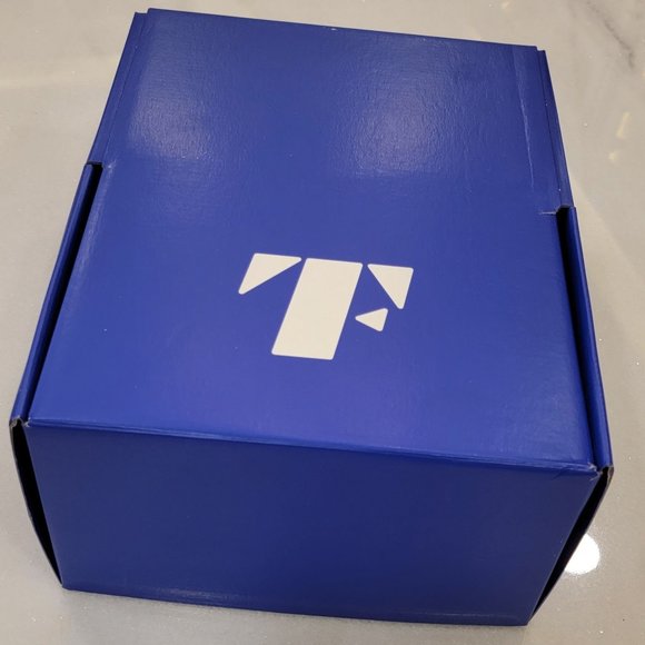 Thousand Fell Womens Vegan Leather Lace Up Sneakers Black and White Size 8.5 - Picture 1 of 6